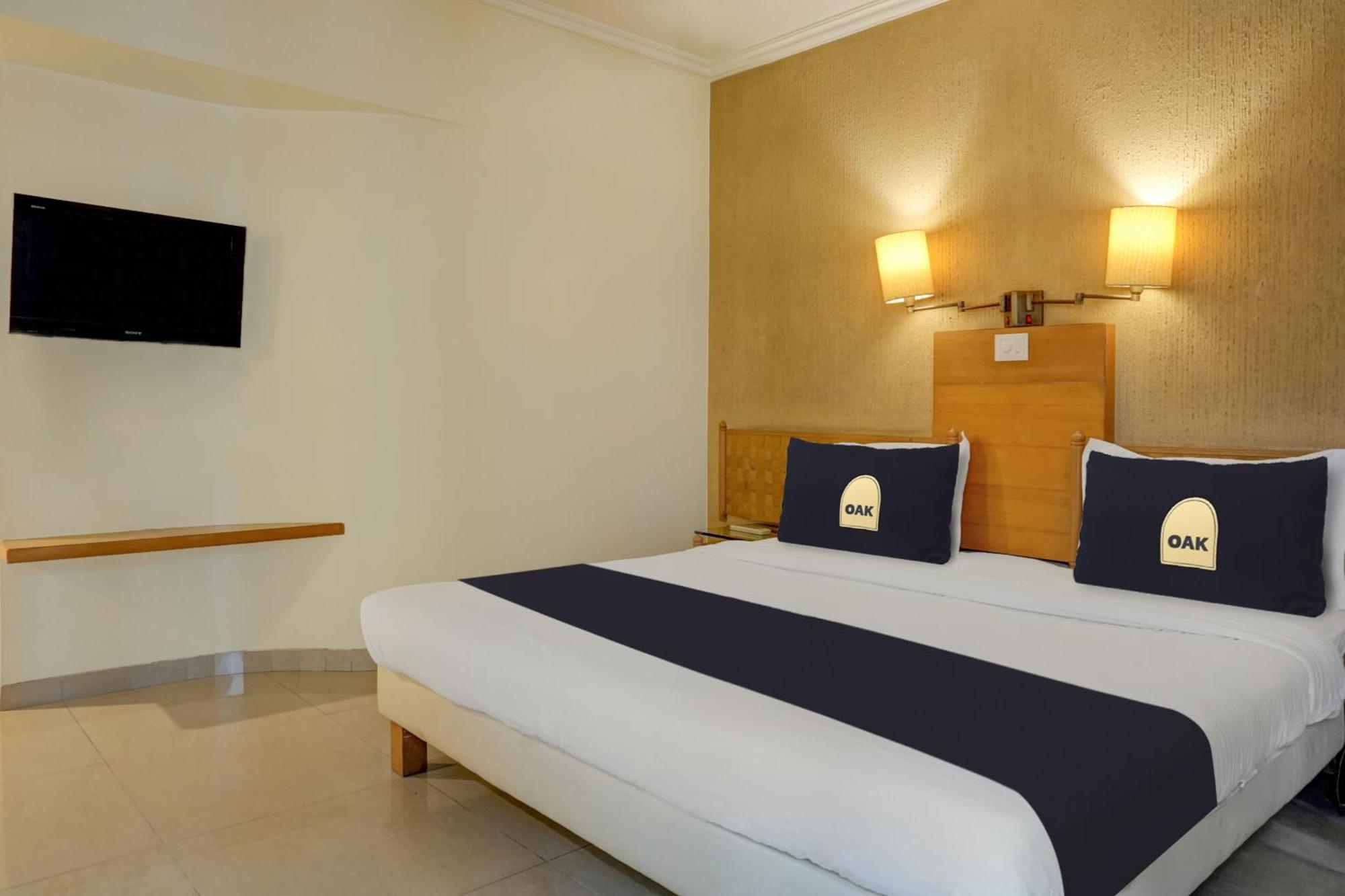 Townhouse Oak Orchard Hotel Pune Eksteriør billede