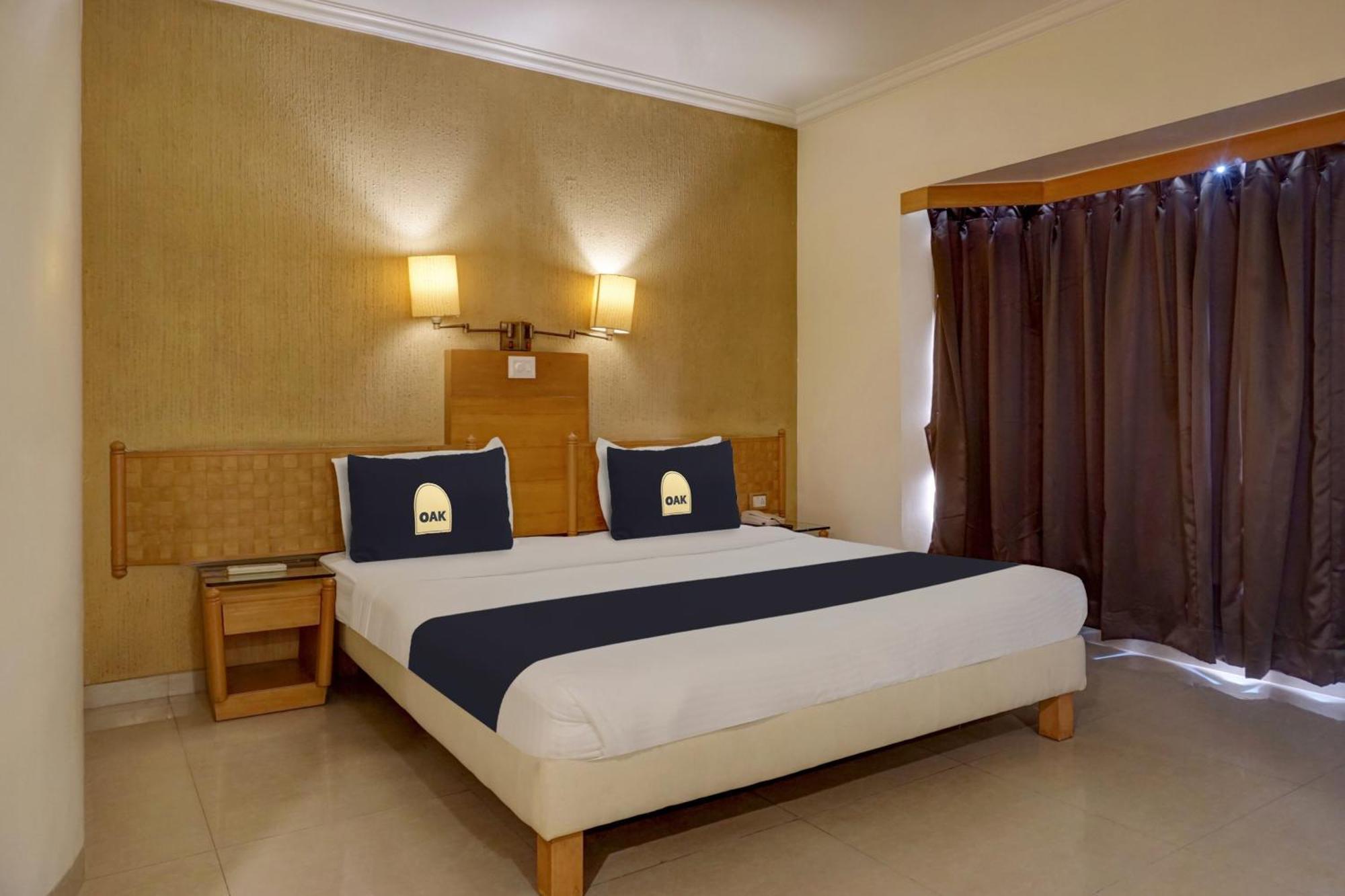 Townhouse Oak Orchard Hotel Pune Eksteriør billede